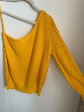 Yellow Women's Off-Shoulder Rib Knit Sweater